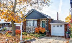 62 LANKIN BOULEVARD Toronto, ON M4J 4X1