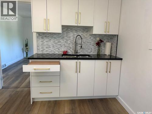 925 O AVENUE S  Saskatoon, SK S7M 2S8
