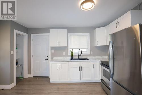 22 Broadview Dr, Sault Ste. Marie, ON - Indoor Photo Showing Kitchen