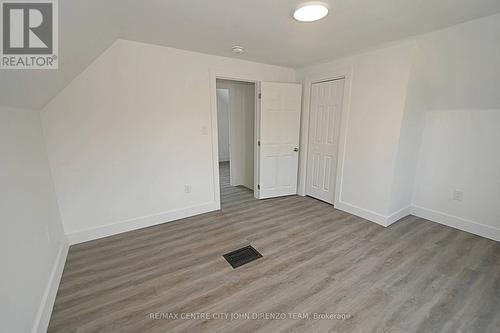 52 Woodworth Avenue, St. Thomas, ON 