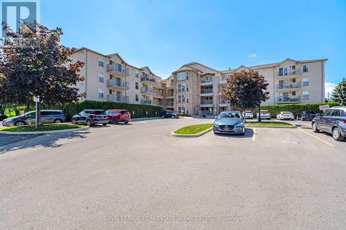 209 - 1490 BISHOPS GATE  Oakville, ON L6M 4N3