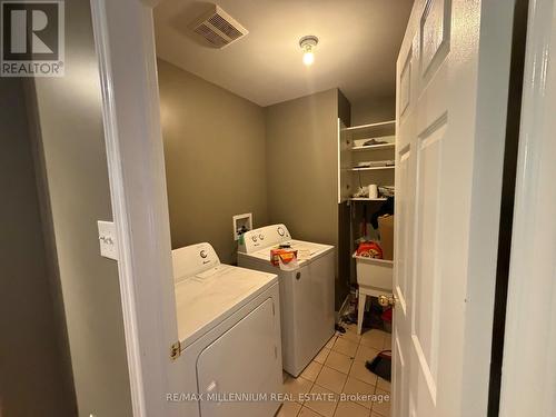 Upper - 33 Nomad Crescent, Brampton, ON - Indoor Photo Showing Laundry Room