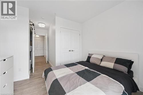 Bedroom - 50 S Grand Avenue S Unit# 1002, Cambridge, ON - Indoor Photo Showing Bedroom