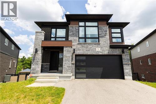 71 IAN ORMSTON Drive  Kitchener, ON N2P 2J6