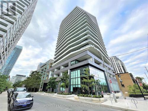 1105 - 11 LILLIAN STREET  Toronto, ON M4S 0C3