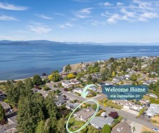 518 Dalmatian Dr Parksville, BC V9P 1Y4