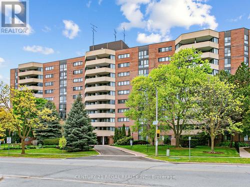 803 - 40 BAIF BOULEVARD  Richmond Hill, ON L4C 5M9