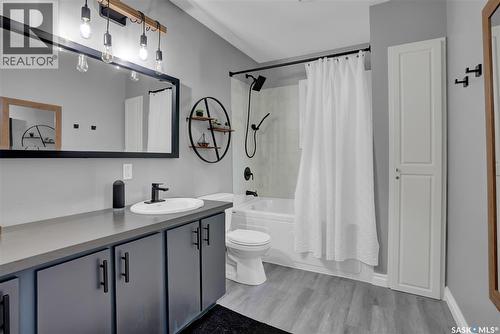 28 Alice Crescent, North Grove, SK 