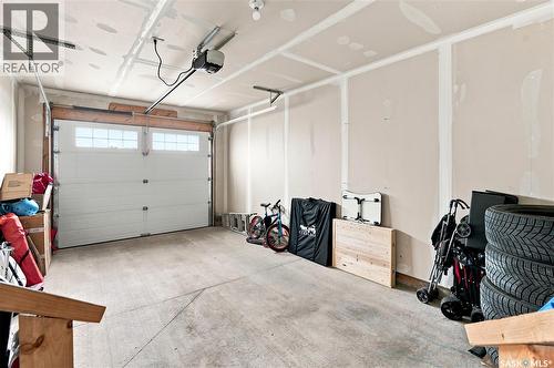 311 1303 Paton Crescent, Saskatoon, SK - Indoor Photo Showing Garage