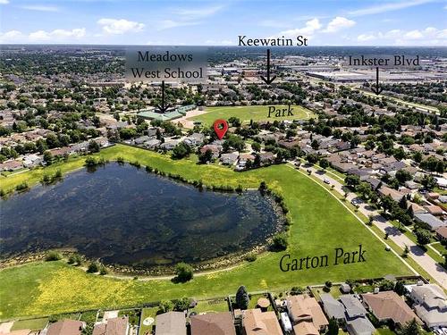 215 Garton Ave, Winnipeg, MB 