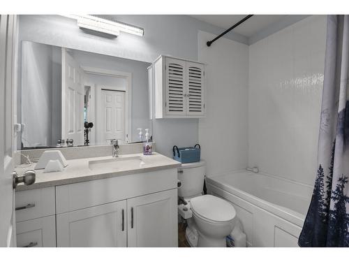2655 Chapman Place, Abbotsford, BC - Indoor Photo Showing Bathroom