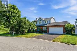 19 AMY STREET Ottawa, ON K2S 1L7