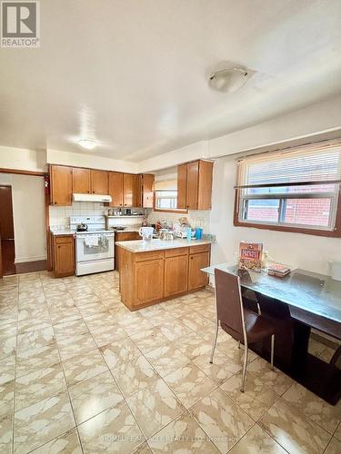 7276 Shallford Road, Mississauga, ON 