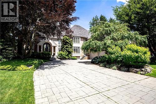 15 Peppertree Crescent, Ancaster, ON 