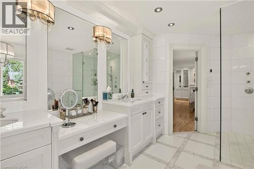 15 Peppertree Crescent, Ancaster, ON 