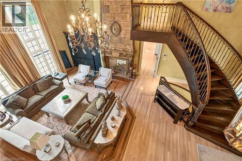 15 Peppertree Crescent, Ancaster, ON 