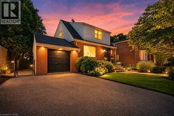 19 EAST 34TH Street  Hamilton, ON L8V 3W2