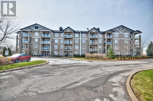 1208 - 330 PRINCE CHARLES DRIVE S  Welland (Broadway), ON L3C 7B3