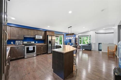 154 Thurston Dr, Ste Anne, MB 