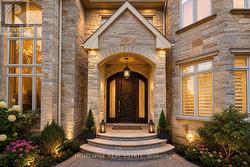 2706 BAYVIEW AVENUE Toronto, ON M2L 1B9
