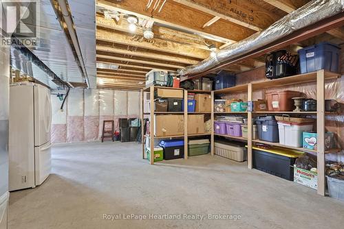 129 Sharron Court, Mapleton, ON 