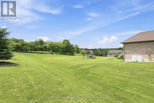 129 Sharron Court, Mapleton, ON 