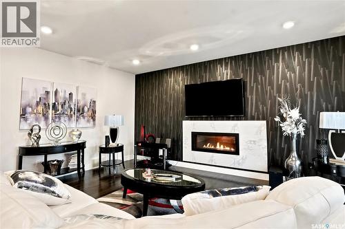 231 Fleming Crescent, Saskatoon, SK 