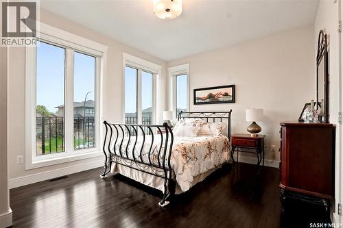 231 Fleming Crescent, Saskatoon, SK 