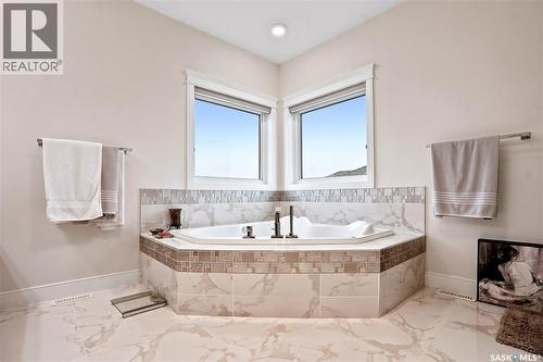 231 Fleming Crescent, Saskatoon, SK 