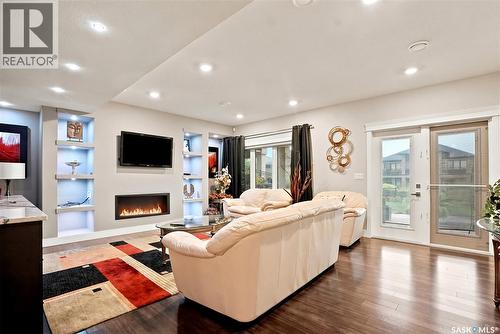231 Fleming Crescent, Saskatoon, SK 