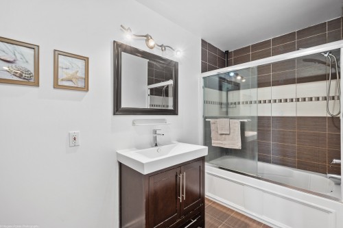 Bathroom - C-252 Boul. J.-A.-Paré, Repentigny (Le Gardeur), QC - Indoor Photo Showing Bathroom