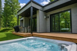 107 Rue du Mont-Foraker  La Conception, QC J0T 1M0