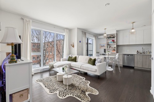 Salon - 308-145 Boul. Bouchard, Dorval, QC - Indoor Photo Showing Living Room