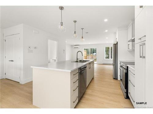 33 Cedric Crt, Dieppe, NB 