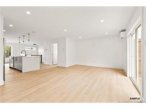 33 Cedric Crt, Dieppe, NB 