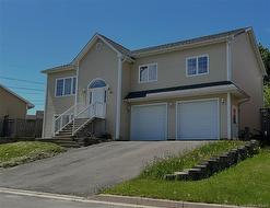 25 Helena CRT  Fredericton, NB E3B 0E2