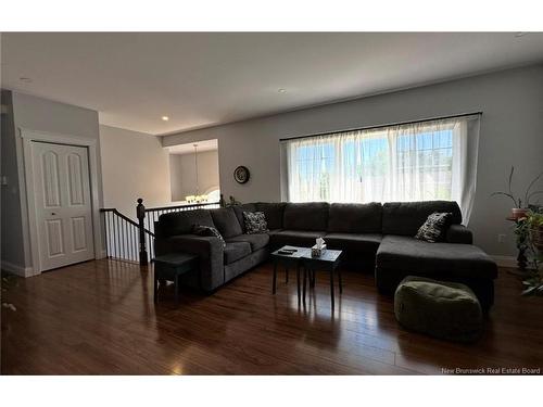 25 Helena Crt, Fredericton, NB 