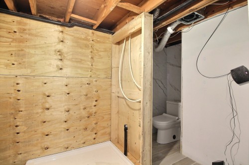 Salle de bains - 1076 Av. Bérard, Val-D'Or, QC - Indoor