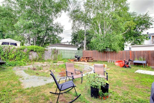 Cour - 1076 Av. Bérard, Val-D'Or, QC - Outdoor