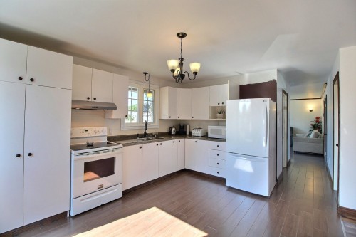 Cuisine - 1076 Av. Bérard, Val-D'Or, QC - Indoor Photo Showing Kitchen With Double Sink