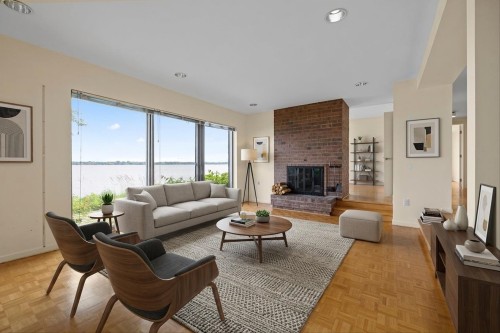 Salle familiale - 20240 Ch. Lakeshore, Baie-D'Urfé, QC - Indoor Photo Showing Living Room With Fireplace