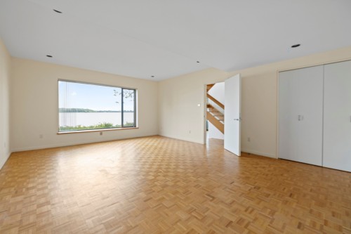 Chambre à coucher - 20240 Ch. Lakeshore, Baie-D'Urfé, QC - Indoor Photo Showing Other Room
