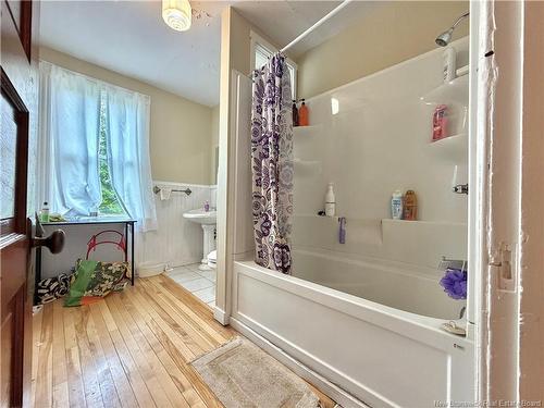 539 Queen St, Bathurst, NB 