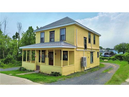 539 Queen St, Bathurst, NB 