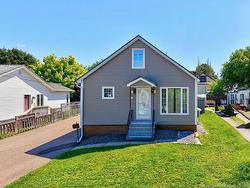 36 Bath ST Moncton, NB E1A 4G1
