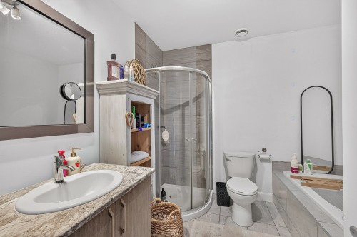 Dwelling - 1592  - 1602 Rue De L'Estran, Lévis (Les Chutes-De-La-Chaudière-Ouest), QC - Indoor Photo Showing Bathroom