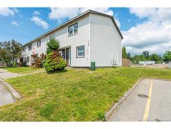 819 Highmeadow  Saint John, NB E2J 3X3