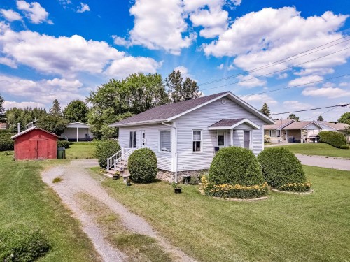 2493 Rue Notre-Dame E.  Thetford Mines, QC G6G 2W9