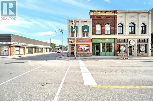 370 Talbot Street, St. Thomas, ON 