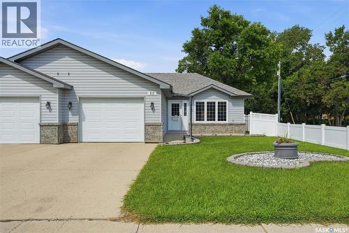 910 1st STREET W  Assiniboia, SK S0H 0B0